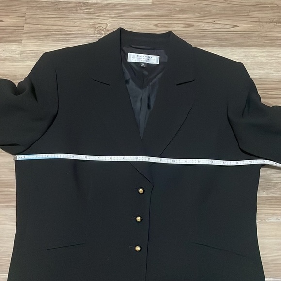 Tahari Blazer Womens 12P Black Classic Career Suit Jacket Gold buttons Lined - Picture 6 of 12